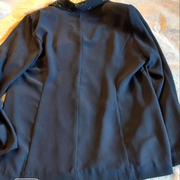 Tally Taylor Navy Blue Two-Piece Suit - Picture 15 of 16